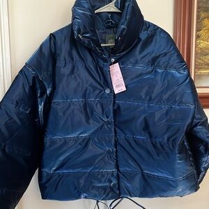 WILD FABLE WOMENS SHINY PUFFER COAT. NWT. SIZE L.